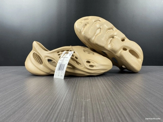 Foam Adidas Yeezy RNNR Ochre GW3354 0813